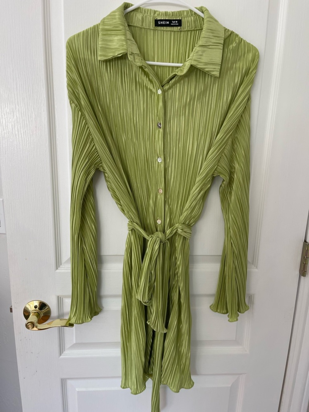 SHEIN Light Olive Green Pleated Tie-Waist Button Dress